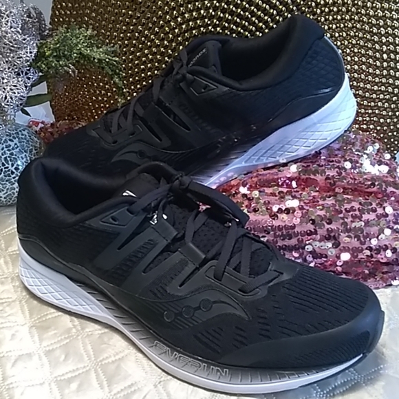 Saucony Other - Saucony EVERUN